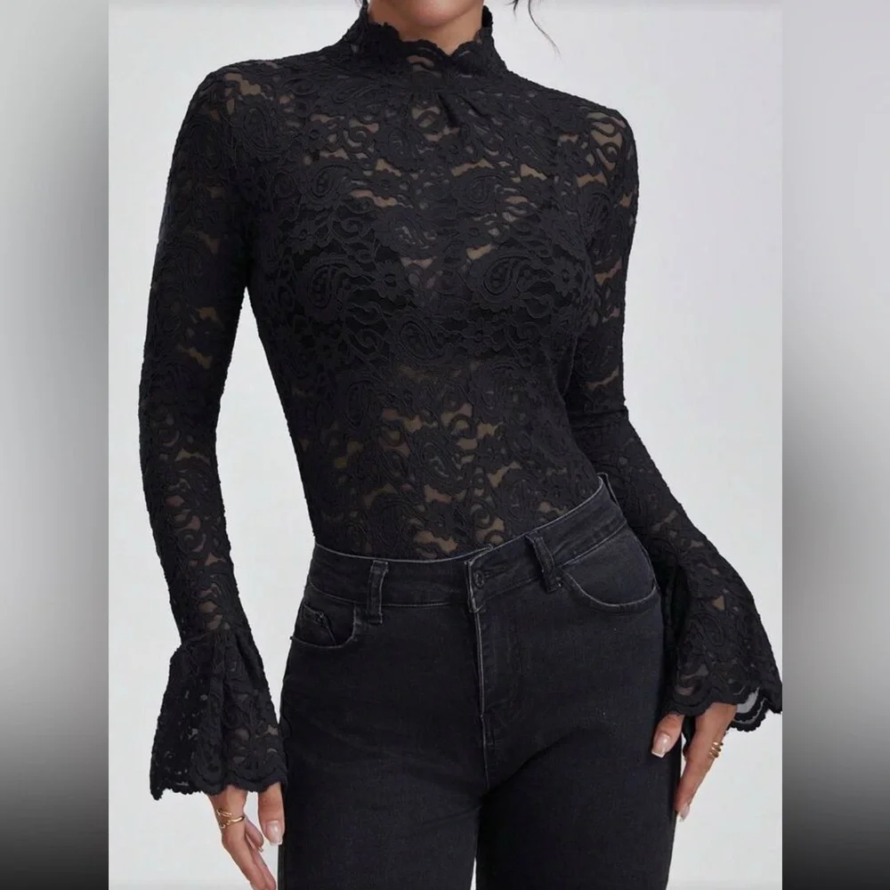 Black Lace Long Sleeve Top